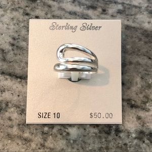 BRAND NEW Beautiful Sterling Silver Ring ❣️